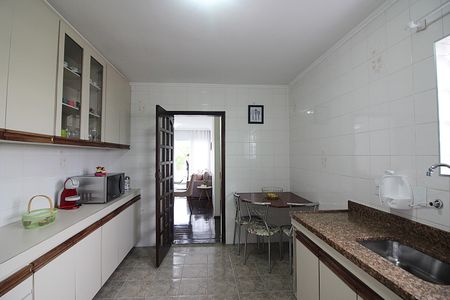 Apartamento à venda com 76m², 2 quartos e 1 vagaCozinha