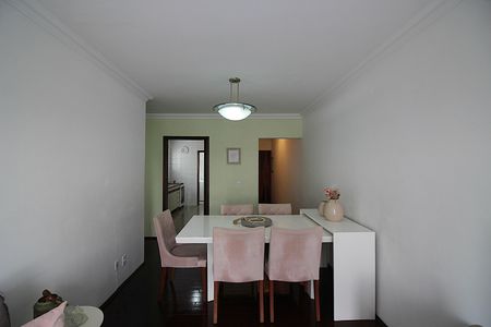 Apartamento à venda com 76m², 2 quartos e 1 vagaSala