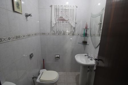 Casa à venda com 380m², 3 quartos e 7 vagasBanheiro