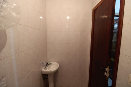 Casa à venda com 380m², 3 quartos e 7 vagasBanheiro 2