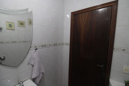 Casa à venda com 380m², 3 quartos e 7 vagasBanheiro