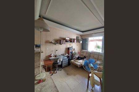 Casa à venda com 280m², 4 quartos e 5 vagasQuarto