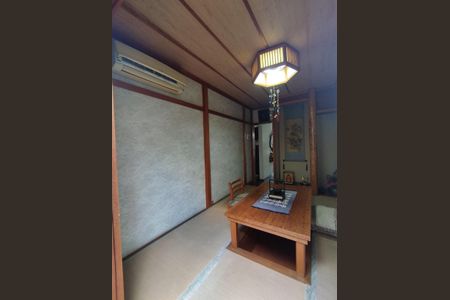 Casa à venda com 280m², 4 quartos e 5 vagasSala Oriental