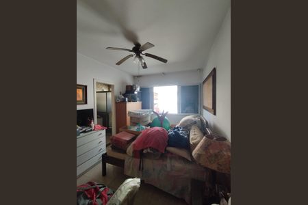 Casa à venda com 280m², 4 quartos e 5 vagasSuíte 2