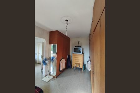 Casa à venda com 280m², 4 quartos e 5 vagasSuíte 1