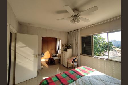 Casa à venda com 280m², 4 quartos e 5 vagasSuíte 1