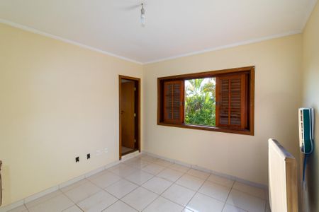 Casa à venda com 393m², 4 quartos e 4 vagas Casa à venda com 393m², 4 quartos e 4 vagasSuíte 4