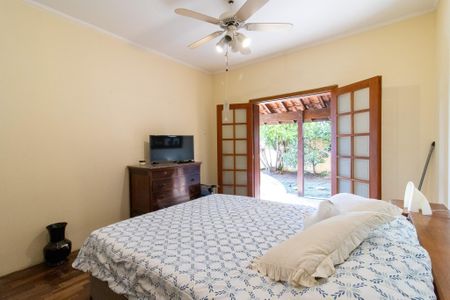 Casa à venda com 393m², 4 quartos e 4 vagas Casa à venda com 393m², 4 quartos e 4 vagasSuíte 1