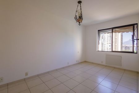 Apartamento à venda com 112m², 3 quartos e 2 vagas Apartamento à venda com 112m², 3 quartos e 2 vagasSuíte