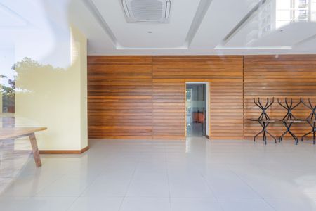 Apartamento à venda com 112m², 3 quartos e 2 vagas Apartamento à venda com 112m², 3 quartos e 2 vagasÁrea Comum Salão de Festas