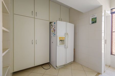 Apartamento à venda com 112m², 3 quartos e 2 vagas Apartamento à venda com 112m², 3 quartos e 2 vagasCozinha