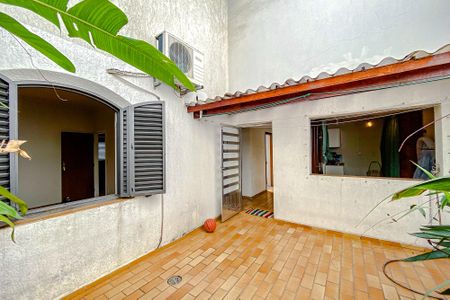 Casa à venda com 200m², 3 quartos e 2 vagasÁrea externa
