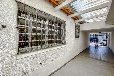 Casa à venda com 200m², 3 quartos e 2 vagasGaragem