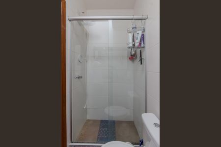 Casa de condomínio à venda com 70m², 2 quartos e 1 vaga Casa de condomínio à venda com 70m², 2 quartos e 1 vagaBanheiro