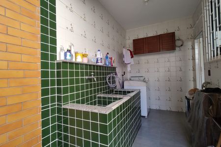 Casa de condomínio à venda com 160m², 3 quartos e 3 vagas Casa de condomínio à venda com 160m², 3 quartos e 3 vagasÁrea de Serviço