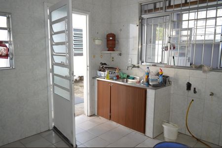 Casa à venda com 300m², 4 quartos e 3 vagasCozinha