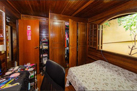 Casa à venda com 210m², 3 quartos e 3 vagas Casa à venda com 210m², 3 quartos e 3 vagasQuarto 1