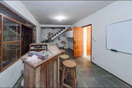 Casa à venda com 210m², 3 quartos e 3 vagas Casa à venda com 210m², 3 quartos e 3 vagasCorredor