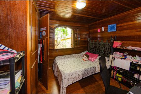 Casa à venda com 210m², 3 quartos e 3 vagas Casa à venda com 210m², 3 quartos e 3 vagasQuarto 1