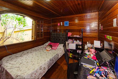 Casa à venda com 210m², 3 quartos e 3 vagas Casa à venda com 210m², 3 quartos e 3 vagasQuarto 1