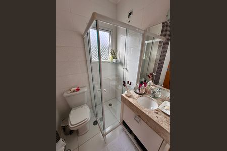 Casa à venda com 150m², 3 quartos e 4 vagas Casa à venda com 150m², 3 quartos e 4 vagasBanheiro da Suíte