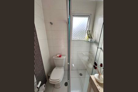 Casa à venda com 150m², 3 quartos e 4 vagas Casa à venda com 150m², 3 quartos e 4 vagasBanheiro da Suíte