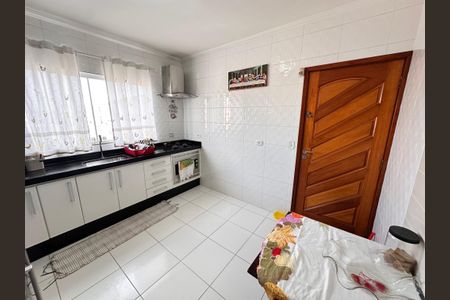 Casa à venda com 150m², 3 quartos e 4 vagas Casa à venda com 150m², 3 quartos e 4 vagasCozinha