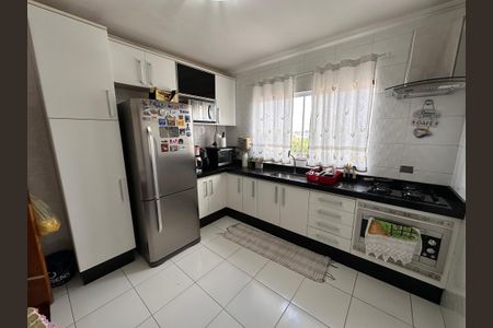 Casa à venda com 150m², 3 quartos e 4 vagas Casa à venda com 150m², 3 quartos e 4 vagasCozinha