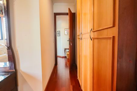 Apartamento à venda com 138m², 4 quartos e 3 vagas Apartamento à venda com 138m², 4 quartos e 3 vagasSuíte 2