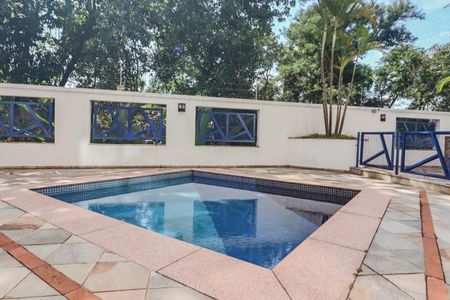 Apartamento à venda com 138m², 4 quartos e 3 vagas Apartamento à venda com 138m², 4 quartos e 3 vagasÁrea comum - Piscina