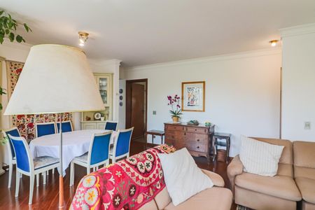 Apartamento à venda com 138m², 4 quartos e 3 vagas Apartamento à venda com 138m², 4 quartos e 3 vagasSala