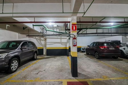 Apartamento à venda com 138m², 4 quartos e 3 vagas Apartamento à venda com 138m², 4 quartos e 3 vagasGaragem Fixas