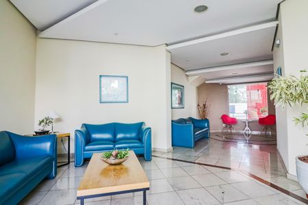 Apartamento à venda com 138m², 4 quartos e 3 vagas Apartamento à venda com 138m², 4 quartos e 3 vagasHall de entrada