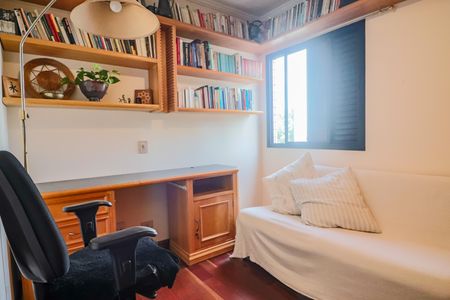 Apartamento à venda com 138m², 4 quartos e 3 vagas Apartamento à venda com 138m², 4 quartos e 3 vagasSuíte 2