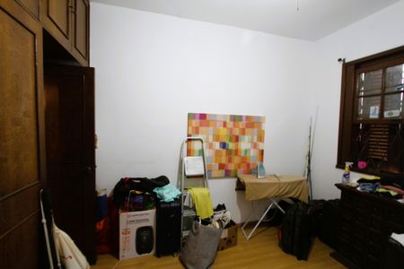 Casa à venda com 381m², 7 quartos e 2 vagasQuarto 1