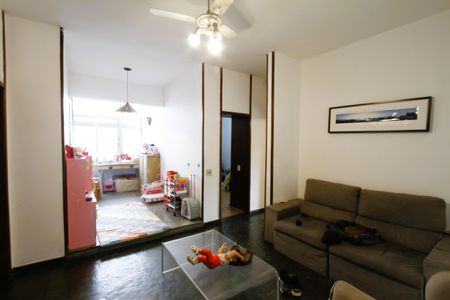 Casa à venda com 381m², 7 quartos e 2 vagasSala 2