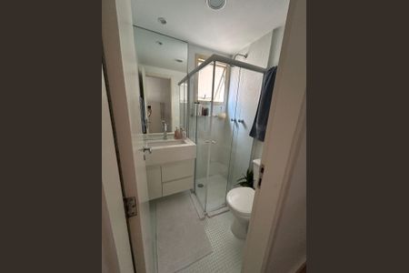 Apartamento à venda com 59m², 2 quartos e 1 vaga Apartamento à venda com 59m², 2 quartos e 1 vagaBanheiro da Suíte