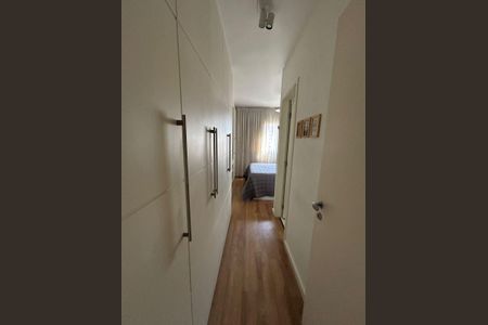 Apartamento à venda com 59m², 2 quartos e 1 vaga Apartamento à venda com 59m², 2 quartos e 1 vagaCorredor