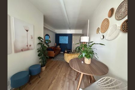 Apartamento à venda com 59m², 2 quartos e 1 vaga Apartamento à venda com 59m², 2 quartos e 1 vagaSala