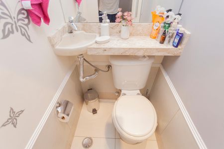 Casa à venda com 65m², 1 quarto e 2 vagasLavabo