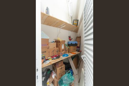 Casa à venda com 65m², 1 quarto e 2 vagasDepósito