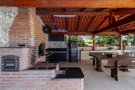 Casa à venda com 270m², 3 quartos e 6 vagas Casa à venda com 270m², 3 quartos e 6 vagasEspaço Gourmet