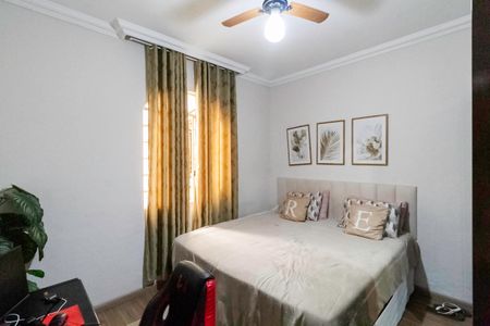 Casa à venda com 270m², 3 quartos e 6 vagas Casa à venda com 270m², 3 quartos e 6 vagasQuarto 2 - Casa 1