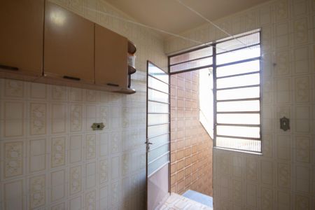 Casa à venda com 234m², 4 quartos e 2 vagas Casa à venda com 234m², 4 quartos e 2 vagasÁrea de Serviço  (Casa 2)