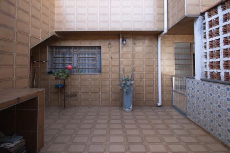 Casa à venda com 234m², 4 quartos e 2 vagas Casa à venda com 234m², 4 quartos e 2 vagasQuintal