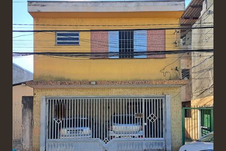 Casa à venda com 234m², 4 quartos e 2 vagas Casa à venda com 234m², 4 quartos e 2 vagasFachada