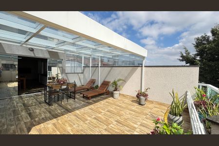 Apartamento à venda com 140m², 2 quartos e 2 vagasCobertura