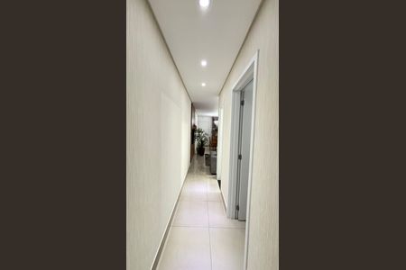 Apartamento à venda com 140m², 2 quartos e 2 vagasCorredor