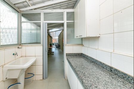 Apartamento à venda com 200m², 4 quartos e 4 vagas Apartamento à venda com 200m², 4 quartos e 4 vagasÁrea de Serviço