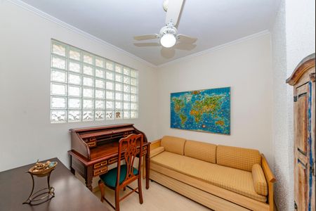 Apartamento à venda com 200m², 4 quartos e 4 vagas Apartamento à venda com 200m², 4 quartos e 4 vagasEscritório